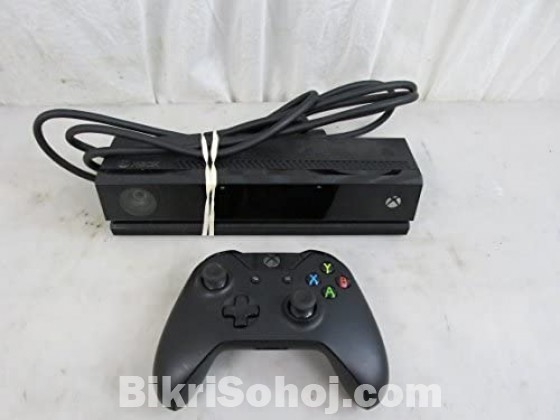 Microsoft XBOX ONE 500 GB with kinect.